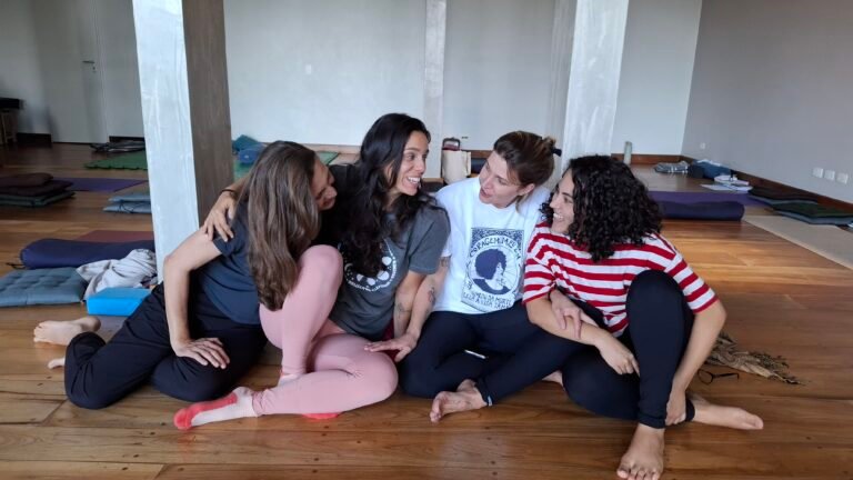 Curso Birth in Motion com Anne Sobotta e Beatriz Castro terapia manual e prática somática